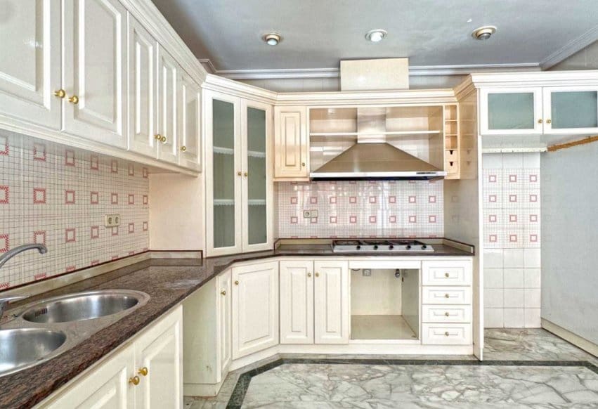 6 bedroom Apartment for sale in San Pedro del Pinatar - € 415,000 (Ref: 9293642)