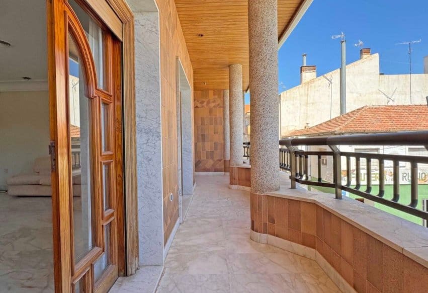 6 bedroom Apartment for sale in San Pedro del Pinatar - € 415,000 (Ref: 9293642)