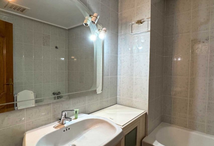 6 bedroom Apartment for sale in San Pedro del Pinatar - € 415,000 (Ref: 9293642)