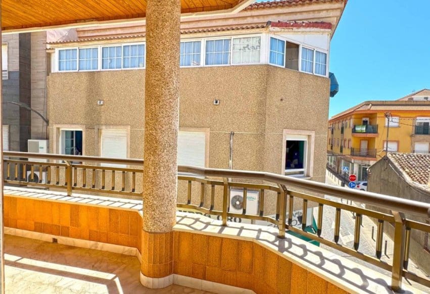 6 bedroom Apartment for sale in San Pedro del Pinatar - € 415,000 (Ref: 9293642)