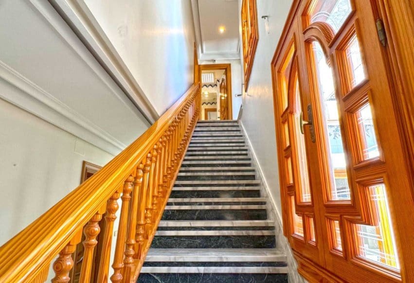 6 bedroom Apartment for sale in San Pedro del Pinatar - € 415,000 (Ref: 9293642)