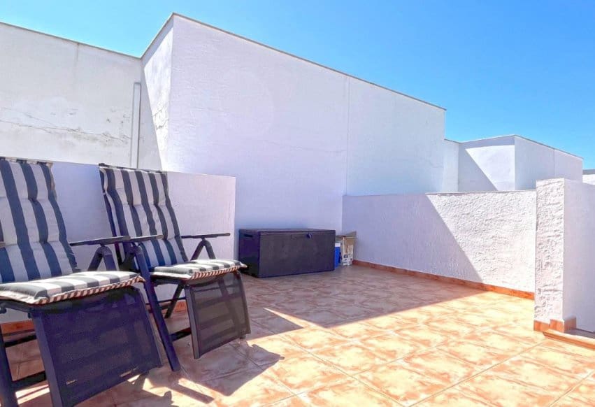 3 slaapkamer Appartement te koop in Torrevieja met zwembad - € 299.000 (Ref: 9293643)