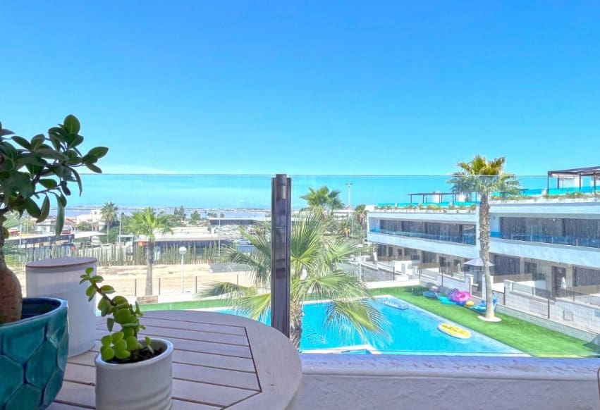 3 slaapkamer Appartement te koop in Torrevieja met zwembad - € 299.000 (Ref: 9293643)