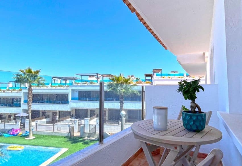3 slaapkamer Appartement te koop in Torrevieja met zwembad - € 299.000 (Ref: 9293643)