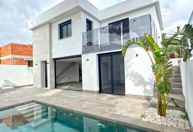 4 bedroom Villa for sale in Los Balcones - Los Altos, Torrevieja with pool - € 495,000 (Ref: 9293645)