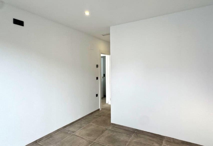 4 bedroom Villa for sale in Torrevieja with pool - € 495,000 (Ref: 9293645)