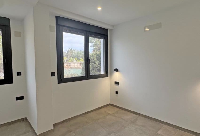 4 bedroom Villa for sale in Torrevieja with pool - € 495,000 (Ref: 9293645)