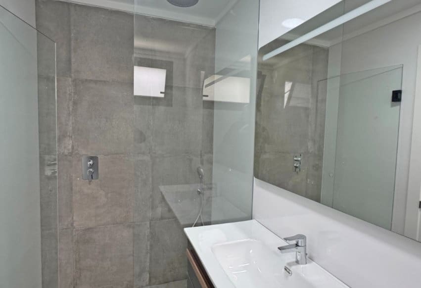 4 bedroom Villa for sale in Torrevieja with pool - € 495,000 (Ref: 9293645)