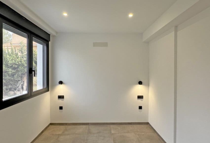 4 bedroom Villa for sale in Torrevieja with pool - € 495,000 (Ref: 9293645)