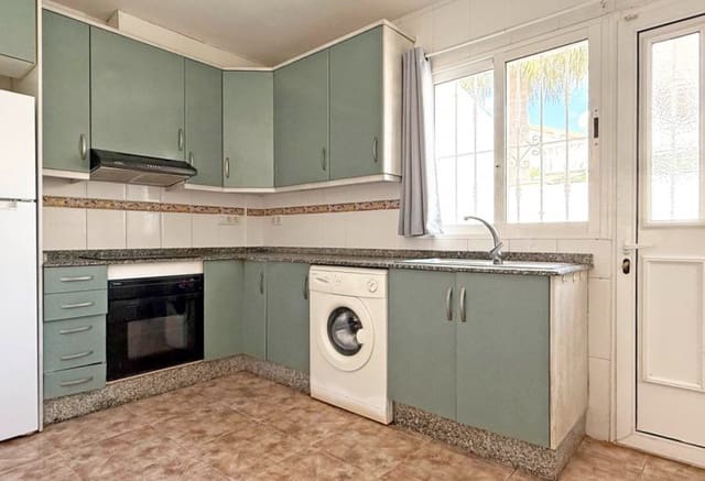 Chalet de 3 habitaciones en Los Altos en venta con piscina - 184.900 € (Ref: 9293646)