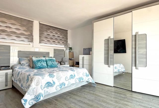 2 Zimmer Villa zu verkaufen in Villamartin, Orihuela mit Pool - 449.900 € (Ref: 9293649)