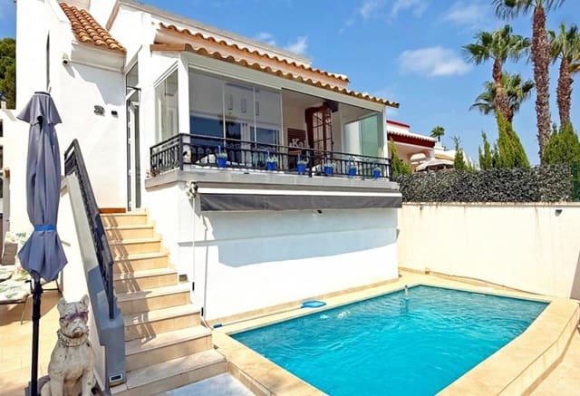 2 Zimmer Villa zu verkaufen in Villamartin, Orihuela mit Pool - 449.900 € (Ref: 9293649)