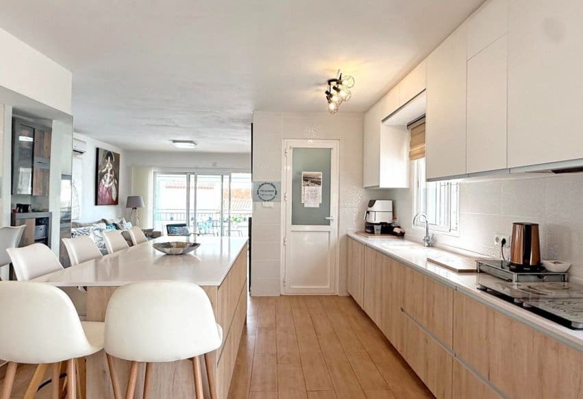 2 Zimmer Villa zu verkaufen in Villamartin mit Pool - 449.900 € (Ref: 9293649)