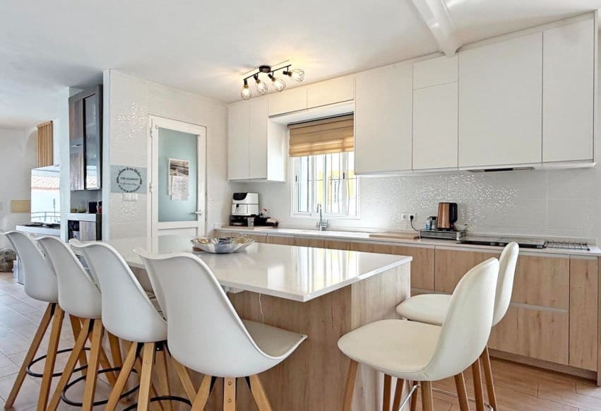 2 Zimmer Villa zu verkaufen in Villamartin mit Pool - 449.900 € (Ref: 9293649)