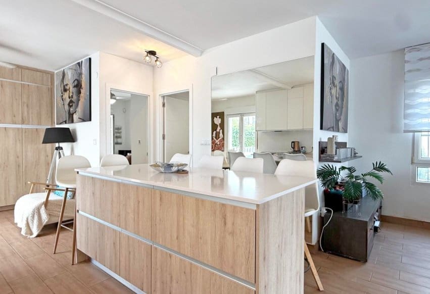 2 Zimmer Villa zu verkaufen in Villamartin mit Pool - 449.900 € (Ref: 9293649)