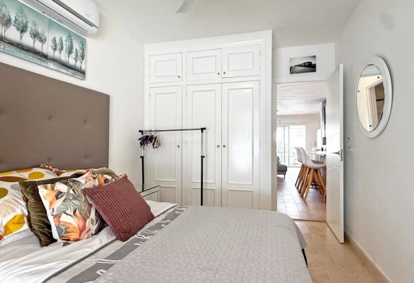 2 Zimmer Villa zu verkaufen in Villamartin mit Pool - 449.900 € (Ref: 9293649)