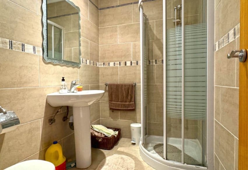 6 bedroom Villa for sale in Torrevieja with pool - € 610,000 (Ref: 9293652)