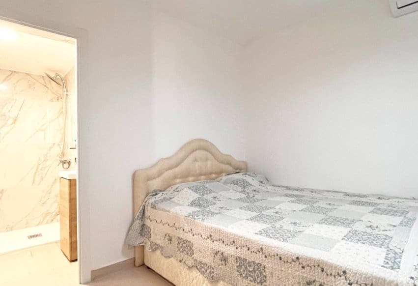 2 makuuhuone Bungalow myytävänä paikassa Playa Flamenca - 219 000 € (Ref: 9293655)