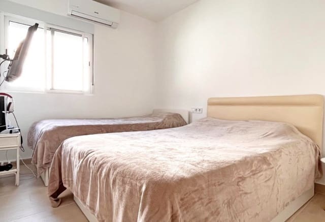 2 makuuhuone Bungalow myytävänä paikassa Playa Flamenca, Orihuela - 219 000 € (Ref: 9293655)