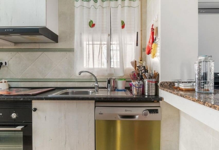 3 Zimmer Villa zu verkaufen in Villamartin mit Pool - 345.000 € (Ref: 9293658)