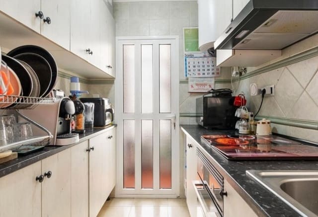 3 bedroom Villa for sale in Villamartin, Orihuela with pool - € 345,000 (Ref: 9293658)