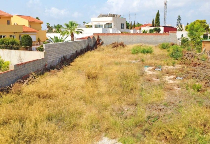 Building Plot for sale in Torrevieja - € 475,000 (Ref: 9293659)