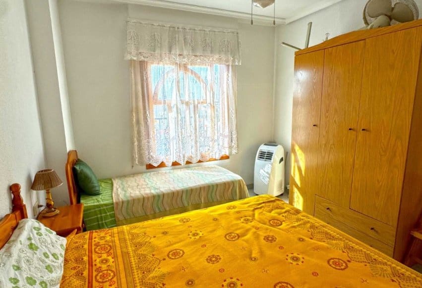 2 slaapkamer Appartement te koop in Torrevieja met zwembad - € 119.000 (Ref: 9293662)