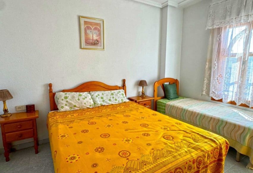 2 slaapkamer Appartement te koop in Torrevieja met zwembad - € 119.000 (Ref: 9293662)