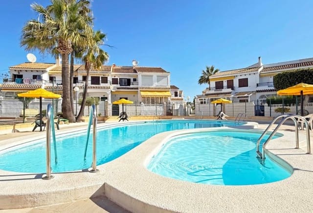 2 slaapkamer Bungalow te koop in La Mata, Torrevieja met zwembad - € 199.900 (Ref: 9293663)