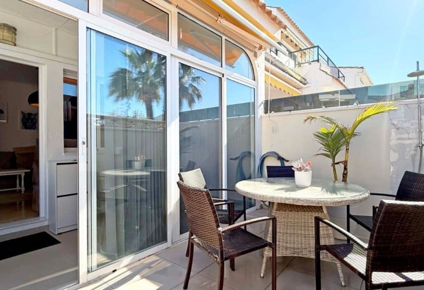 2 bedroom Bungalow for sale in La Mata with pool - € 185,000 (Ref: 9293663)