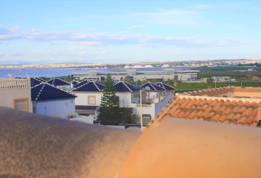 2 bedroom Apartment for sale in Los Altos with pool - € 339,000 (Ref: 9293669)