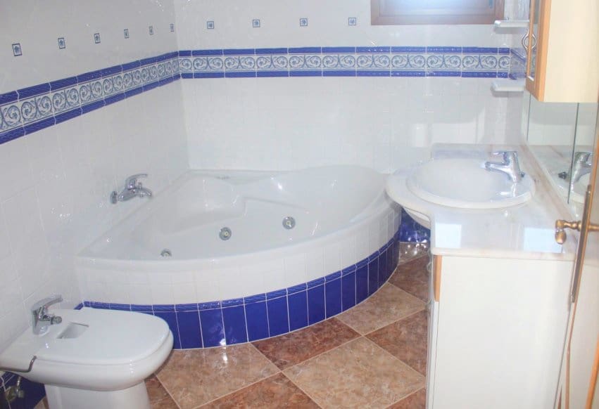 2 bedroom Apartment for sale in Los Altos with pool - € 339,000 (Ref: 9293669)