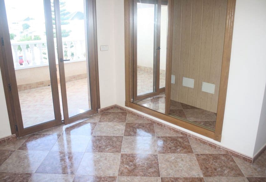 2 bedroom Apartment for sale in Los Altos with pool - € 339,000 (Ref: 9293669)