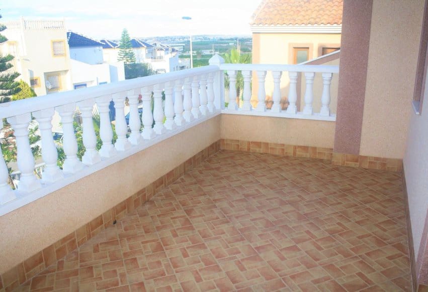 2 bedroom Apartment for sale in Los Altos with pool - € 339,000 (Ref: 9293669)