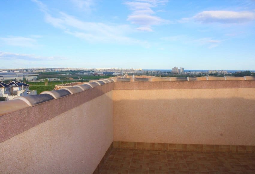 2 bedroom Apartment for sale in Los Altos with pool - € 339,000 (Ref: 9293669)