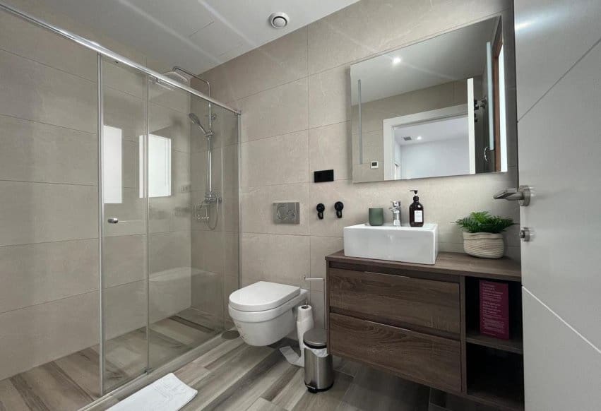 3 bedroom Villa for sale in Torrevieja with pool - € 479,000 (Ref: 9293670)