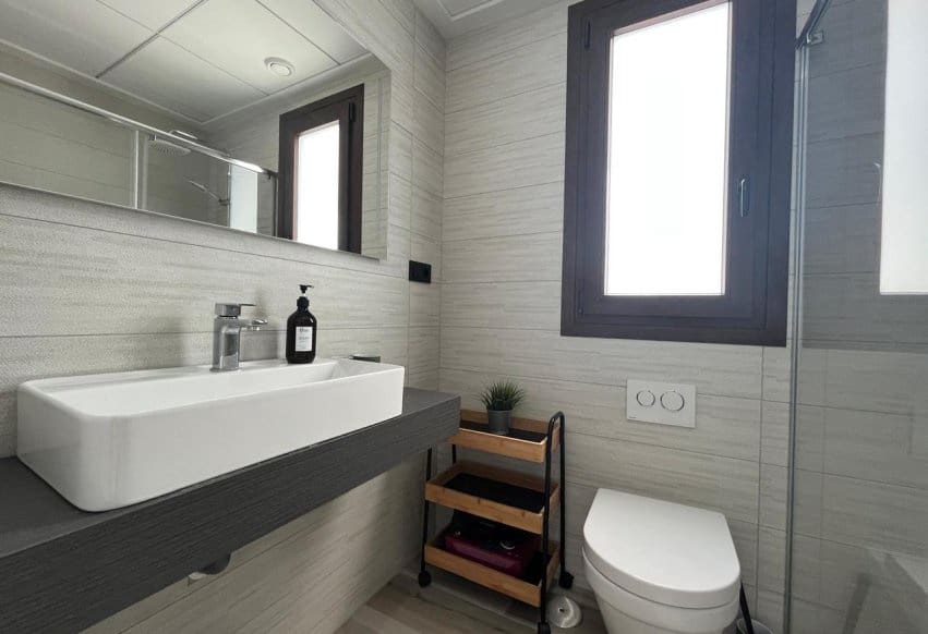 3 bedroom Villa for sale in Torrevieja with pool - € 479,000 (Ref: 9293670)