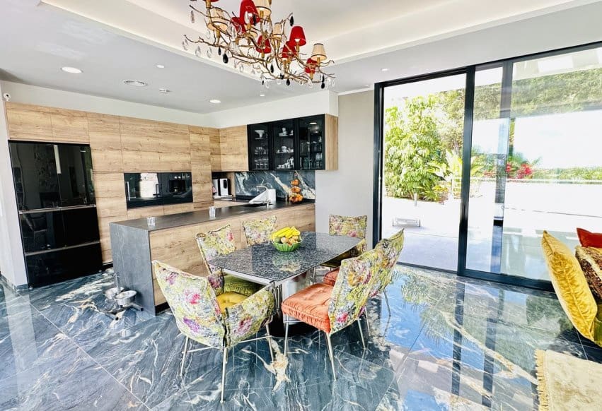 6 makuuhuone Huvila myytävänä paikassa Orihuela Costa - 2 350 000 € (Ref: 9293672)