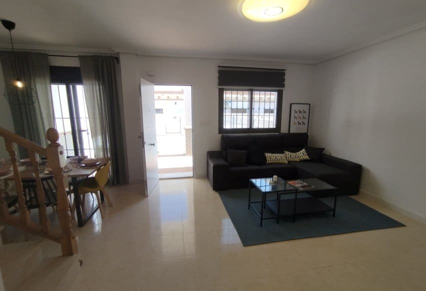 3 makuuhuone Huoneisto myytävänä paikassa San Miguel de Salinas mukana uima-altaan - 229 000 € (Ref: 9293676)