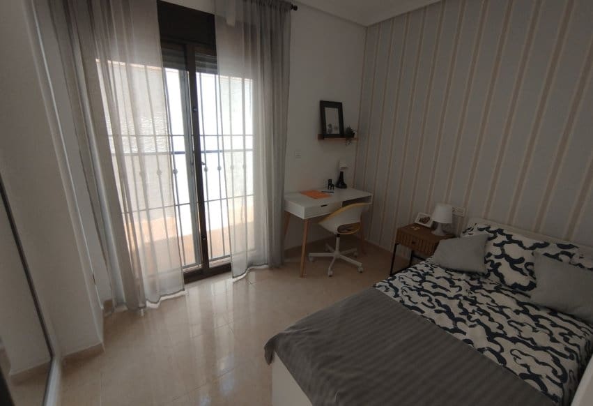 3 makuuhuone Huoneisto myytävänä paikassa San Miguel de Salinas mukana uima-altaan - 229 000 € (Ref: 9293676)