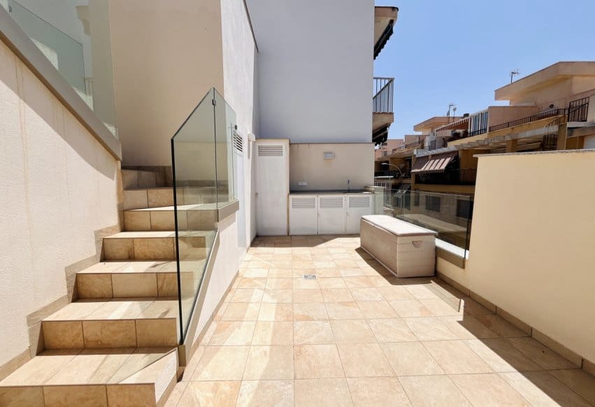 2 quarto Penthouse para venda em Torre de la Horadada - 495 000 € (Ref: 9293678)