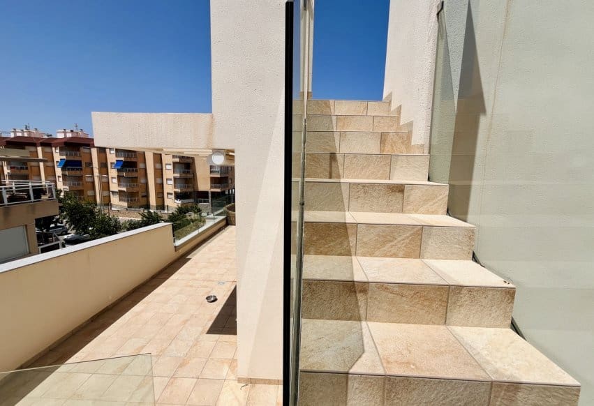 2 quarto Penthouse para venda em Torre de la Horadada - 495 000 € (Ref: 9293678)