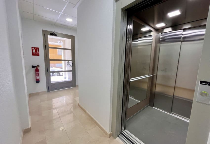 2 quarto Penthouse para venda em Torre de la Horadada - 495 000 € (Ref: 9293678)