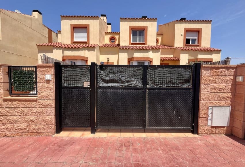 3 bedroom Apartment for sale in Cabo Roig with pool - € 234,000 (Ref: 9293680)