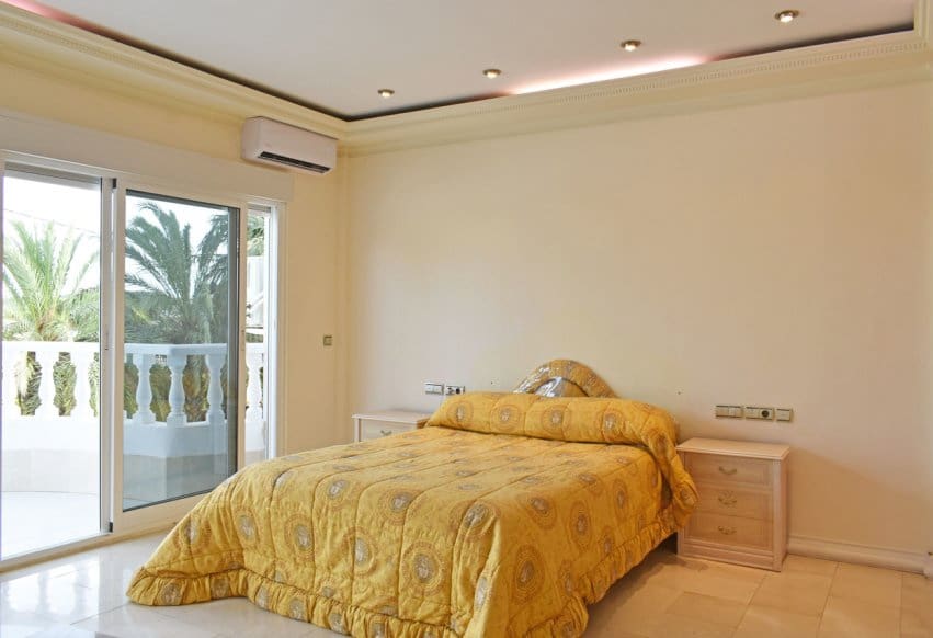 5 bedroom Villa for sale in Torremendo with pool - € 495,000 (Ref: 9293681)