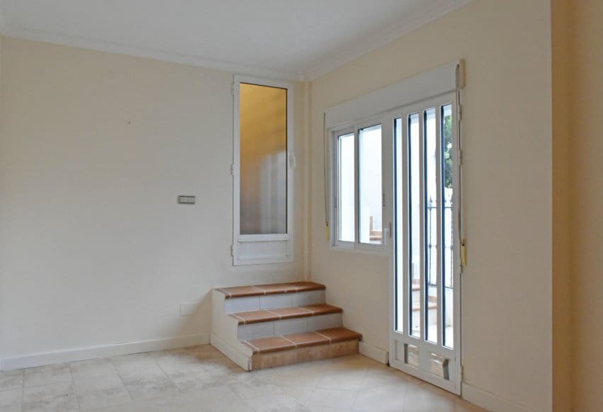 5 bedroom Villa for sale in Torremendo with pool - € 495,000 (Ref: 9293681)