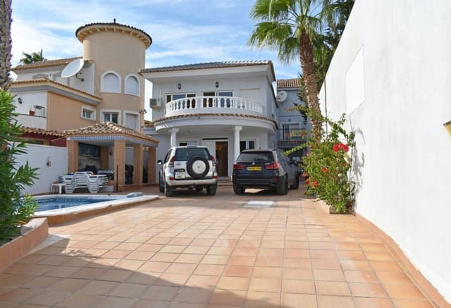 5 bedroom Villa for sale in Torremendo, Orihuela with pool - € 495,000 (Ref: 9293681)