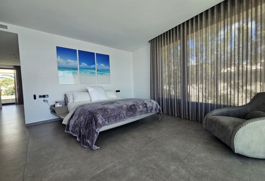 4 bedroom Villa for sale in Cabo Roig with pool - € 4,750,000 (Ref: 9293684)