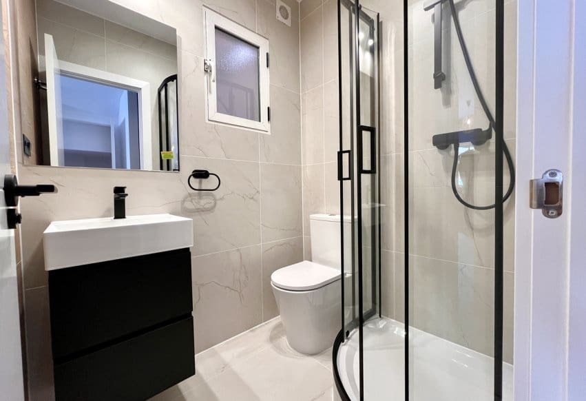 3 slaapkamer Appartement te koop in Orihuela Costa met zwembad - € 288.000 (Ref: 9293687)