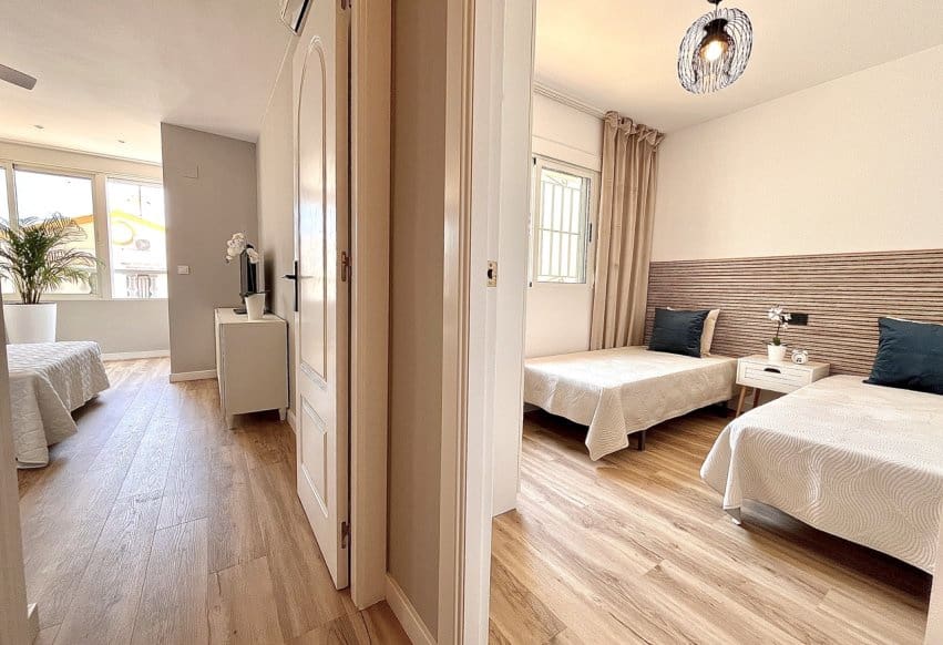 3 slaapkamer Appartement te koop in Orihuela Costa met zwembad - € 288.000 (Ref: 9293687)